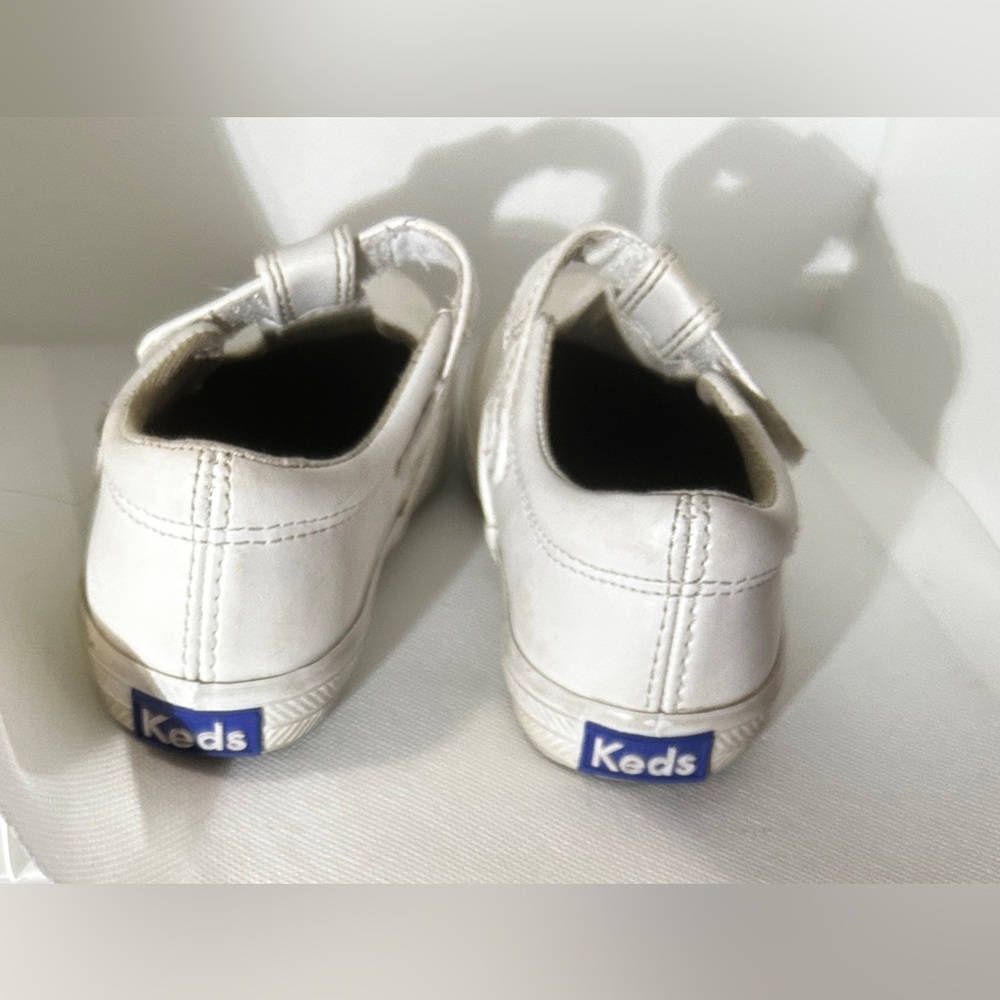 Needs shoes